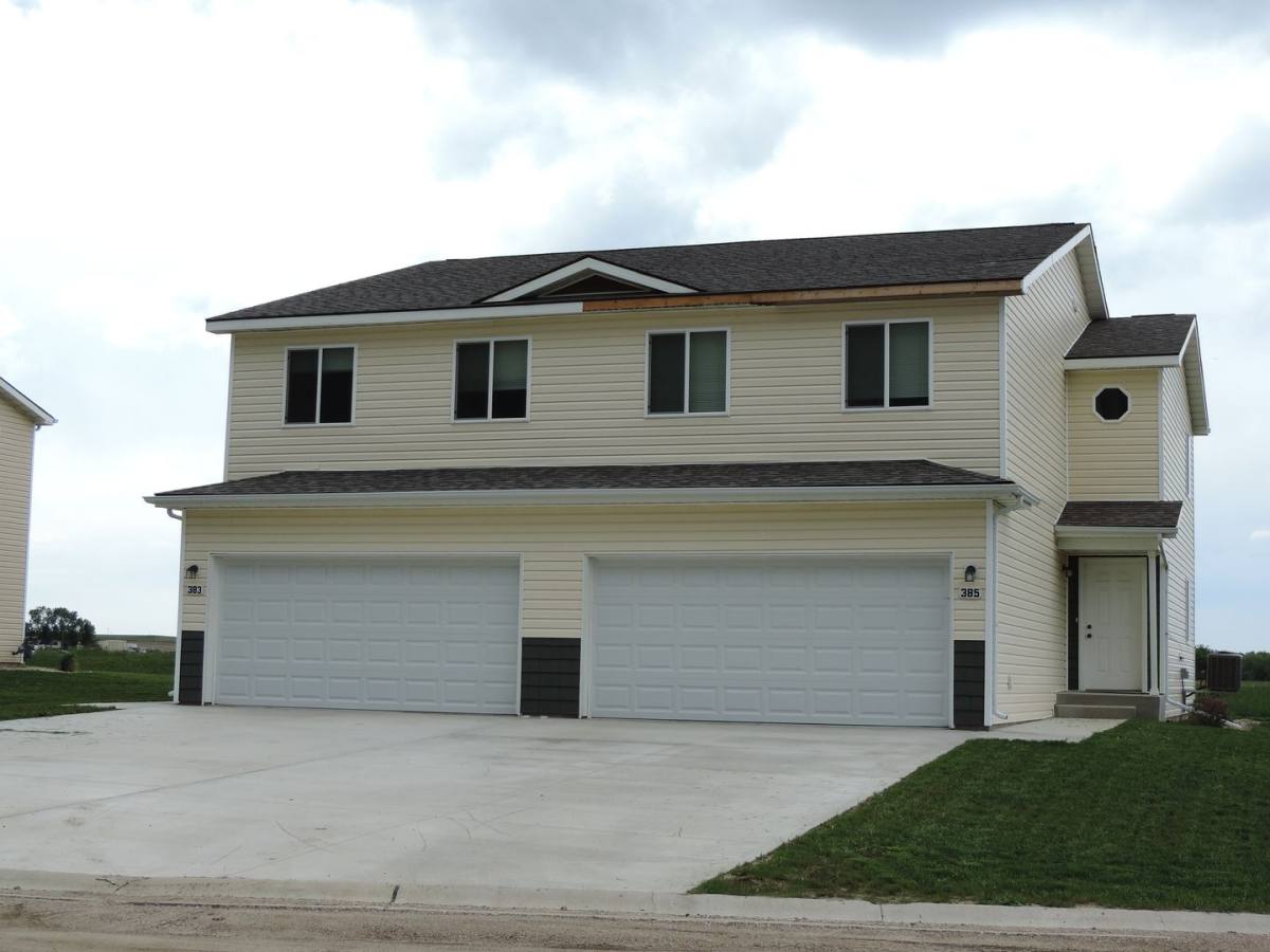 Apartment for rent at 218 7th St SW, Tioga, ND 58852