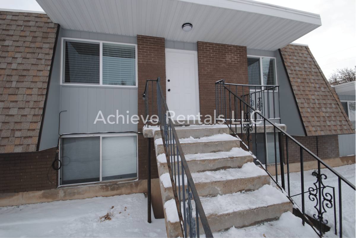 Apartment for rent at 941 N 350 E, Logan, UT 84321