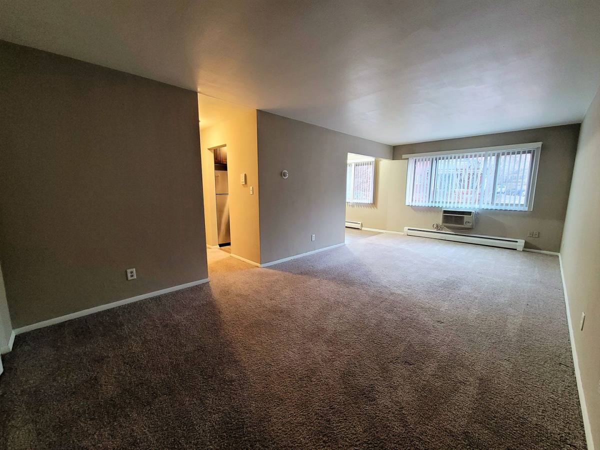 Apartment for rent at 441 Lynnhurst Ave W, Saint Paul, MN 55104