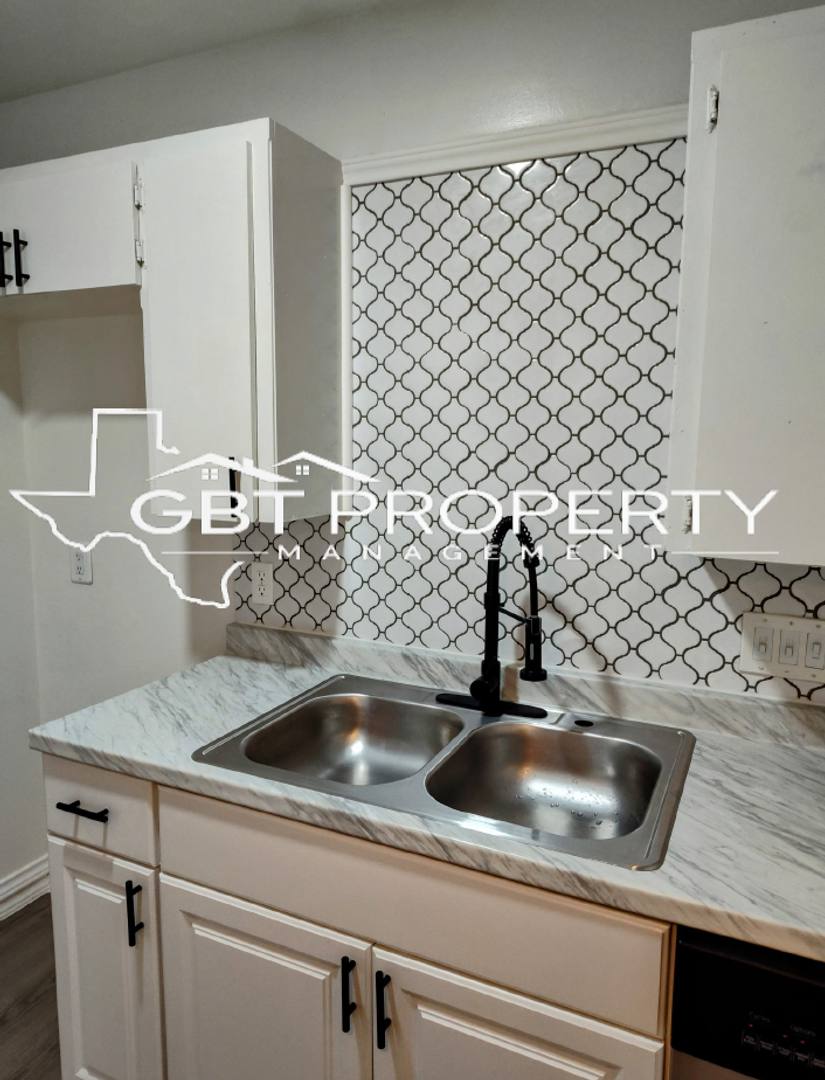 Apartment for rent at 8625 Fireside Dr, Austin, TX 78757