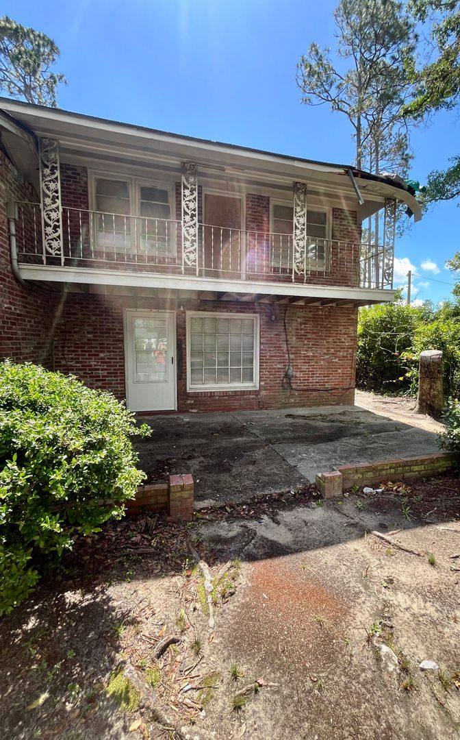 Apartment for rent at 6 Marie St, Hazlehurst, GA 31539