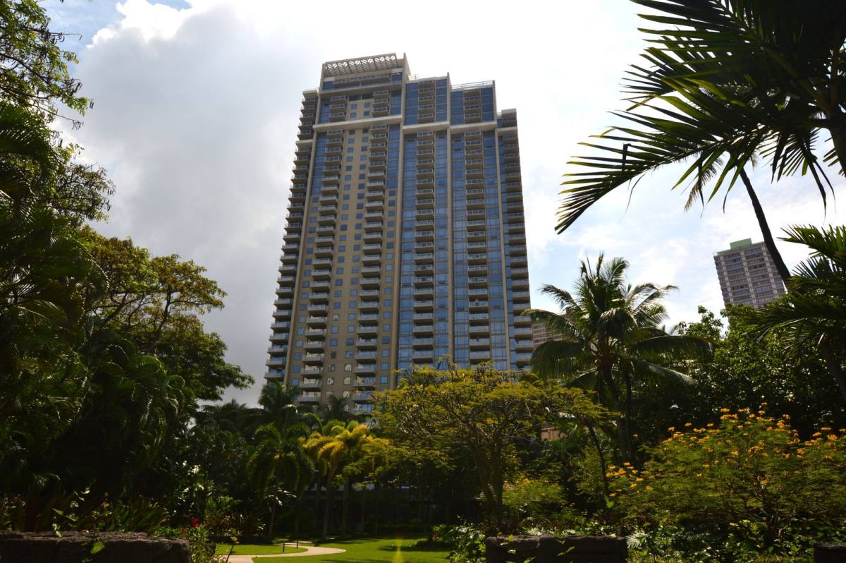 Apartment for rent at 1551 Ala Wai Blvd, Honolulu, HI 96815