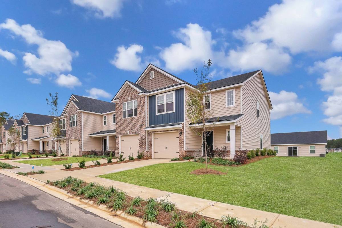 Townhouse for rent at 205 Vinesville Court, Statesboro, GA 30458
