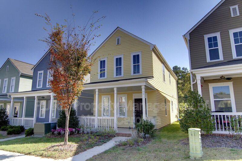 House for rent at 15959 Rose Glenn Lane, Davidson, NC 28036