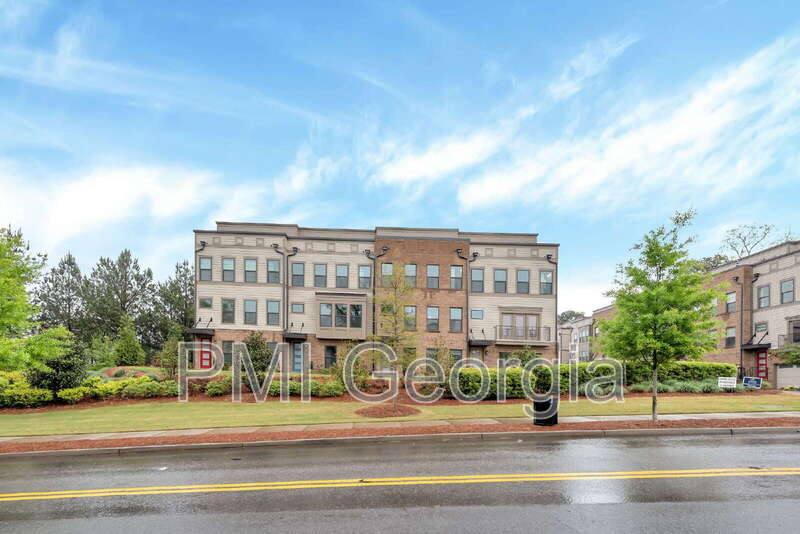 Townhouse for rent at 1807 Brandsford St NW, Atlanta, GA 30318