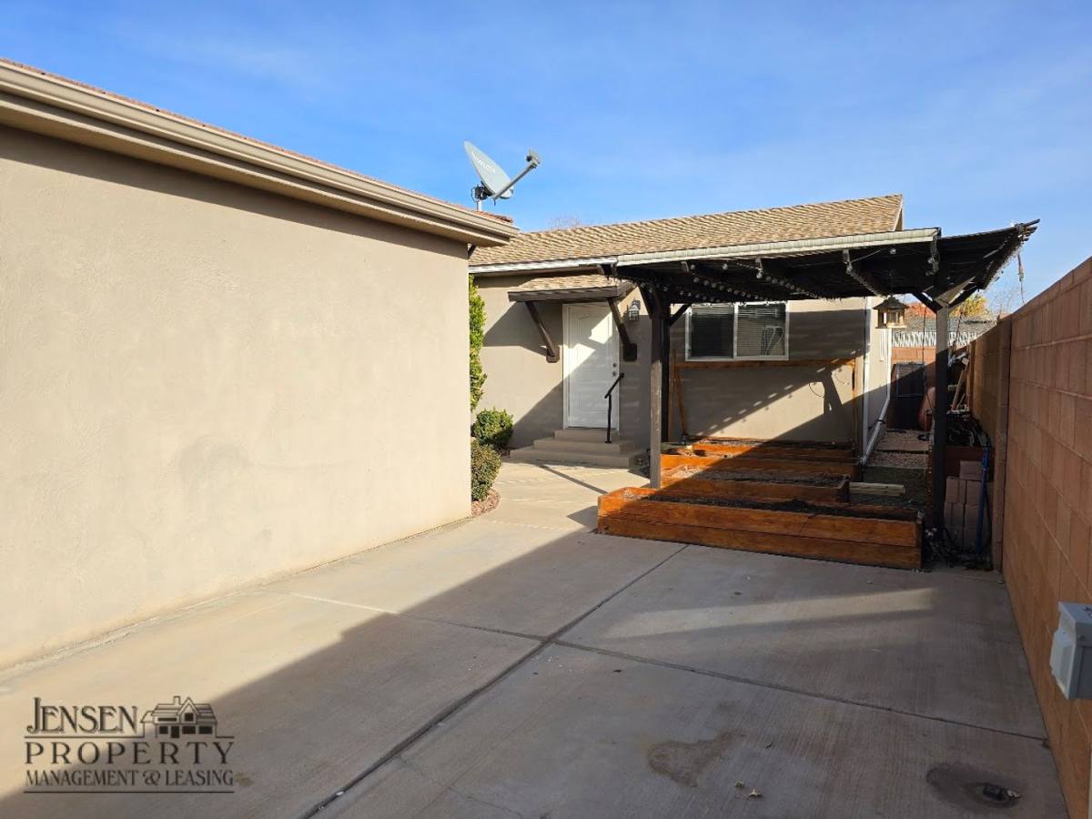 House for rent at 944 N 2000 E #CASITA, Saint George, UT 84770