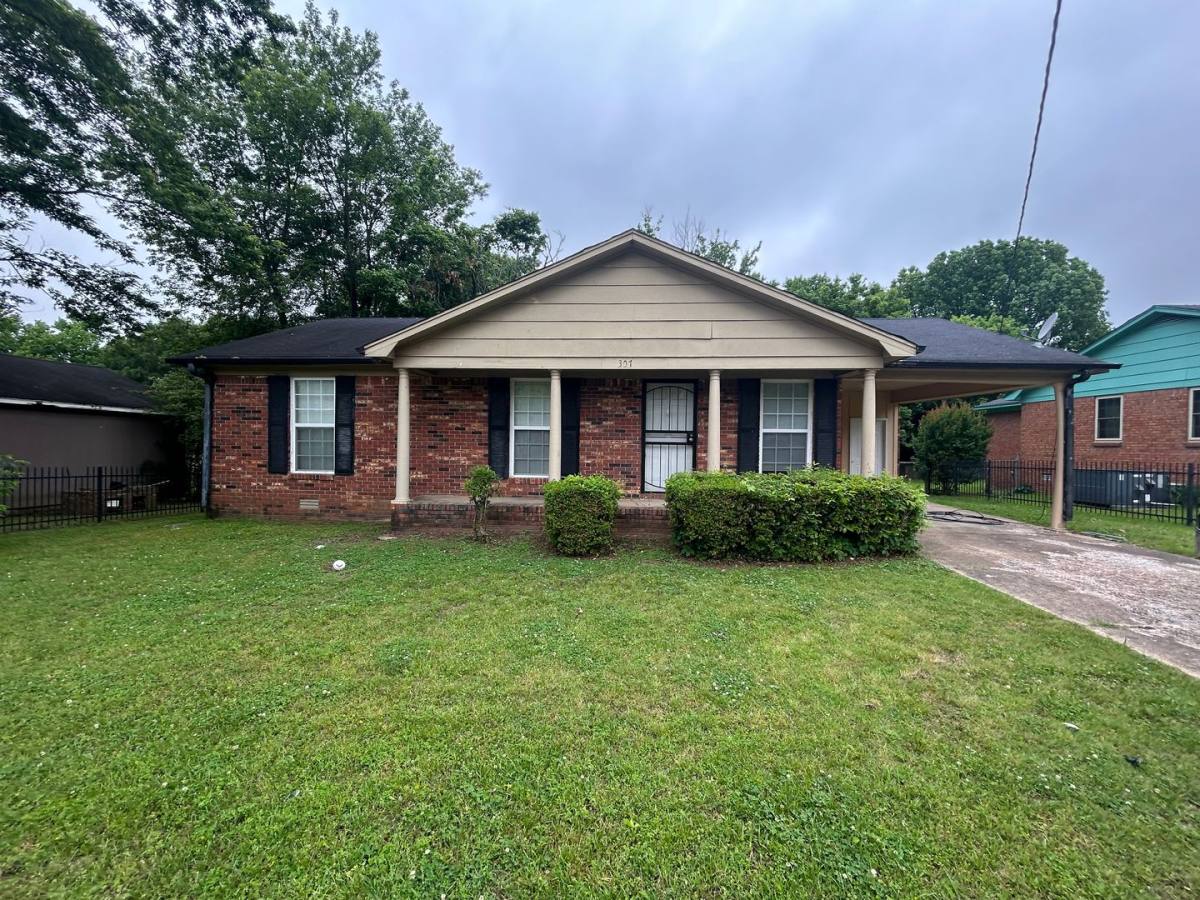 House for rent at 307 Pinewood St, Brownsville, TN 38012