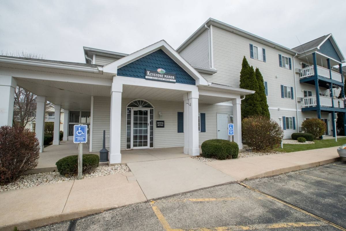 Apartment for rent at 121 Knaup Dr, Beaver Dam, WI 53916