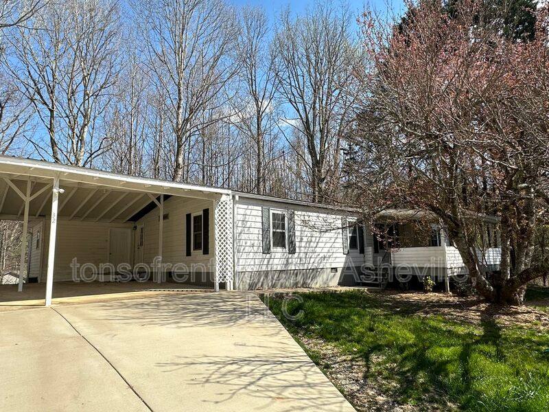 House for rent at 32 Little Dove Court, Hendersonville, NC 28739