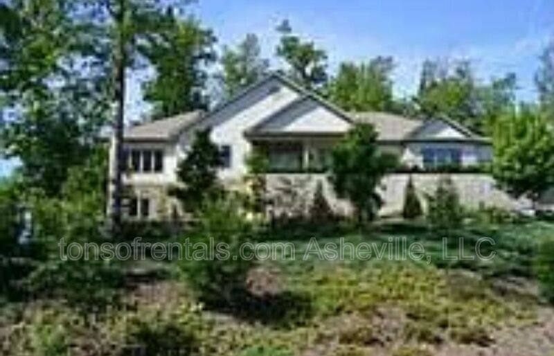 House for rent at 29 Turkey Roost Court, Hendersonville, NC 28739