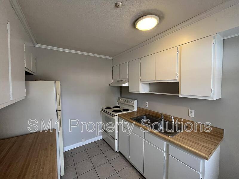 Apartment for rent at 2205 Yow Rd, Greensboro, NC 27407