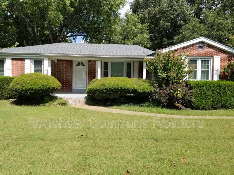 House for rent at 91 Southside Dr, Jackson, TN 38301