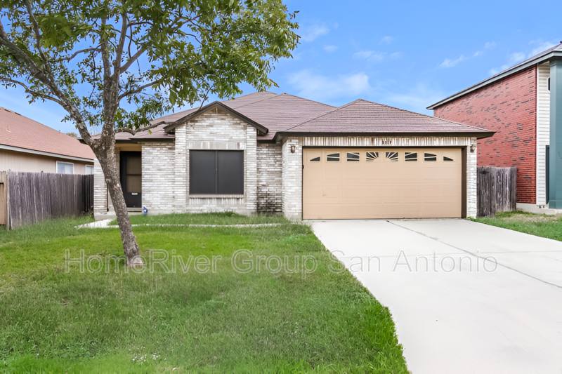 House for rent at 8019 Chestnut Cedar Dr, Converse, TX 78109