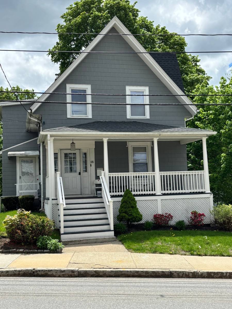 Townhouse for rent at 125 Montvale Ave, Woburn, MA 01801
