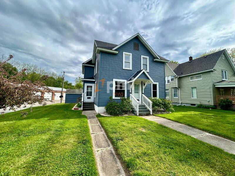 Apartment for rent at 1302 2nd St, La Porte, IN 46350