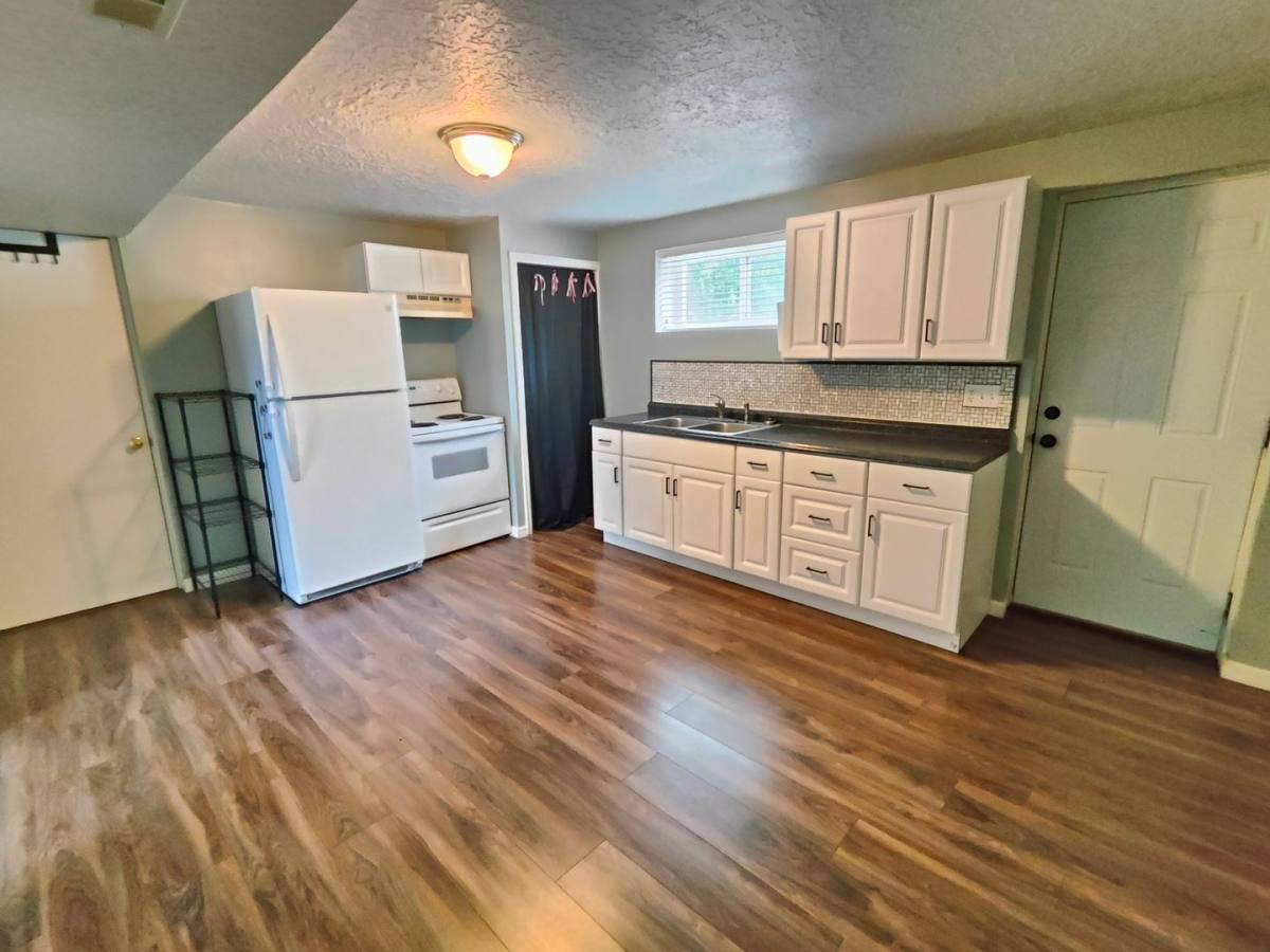 Apartment for rent at 1121 W 2200 N, Layton, UT 84040