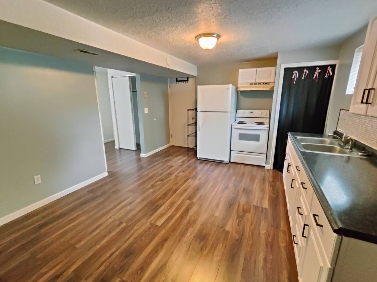 Apartment for rent at 1121 W 2200 N, Layton, UT 84040