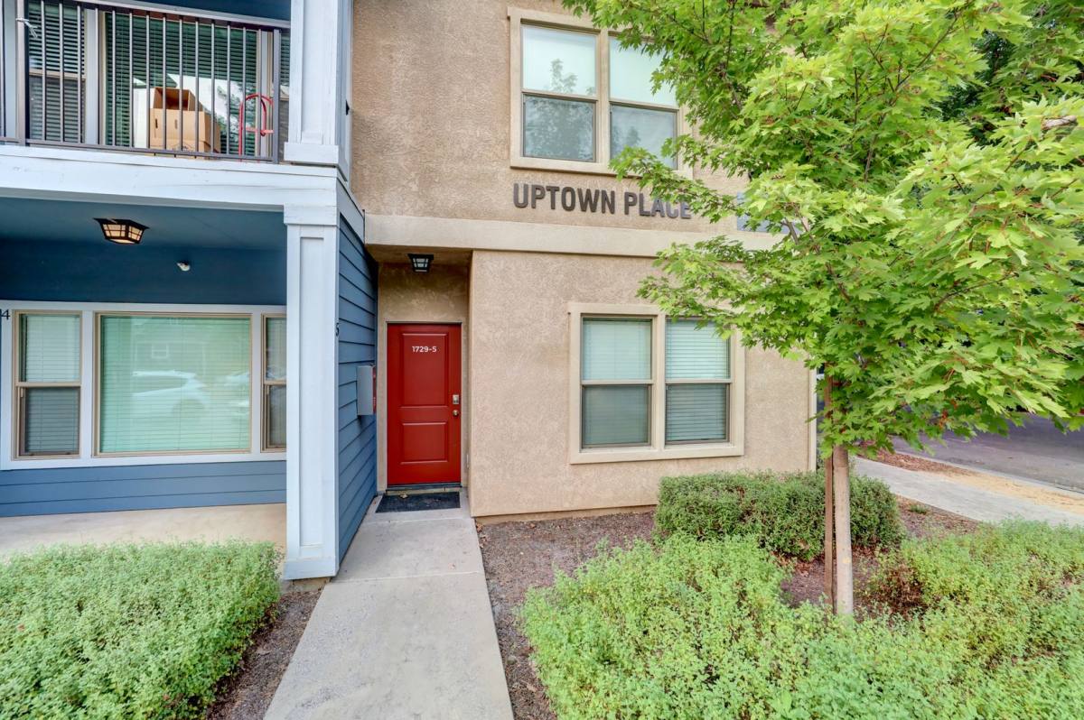 Apartment for rent at 119 W 17th St, Chico, CA 95928