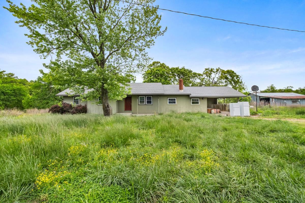 House for rent at 12610 Bullock Rd, Bentonville, AR 72712