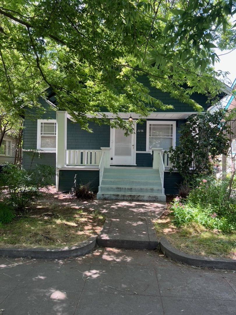 House for rent at 2238 Portola Way, Sacramento, CA 95818