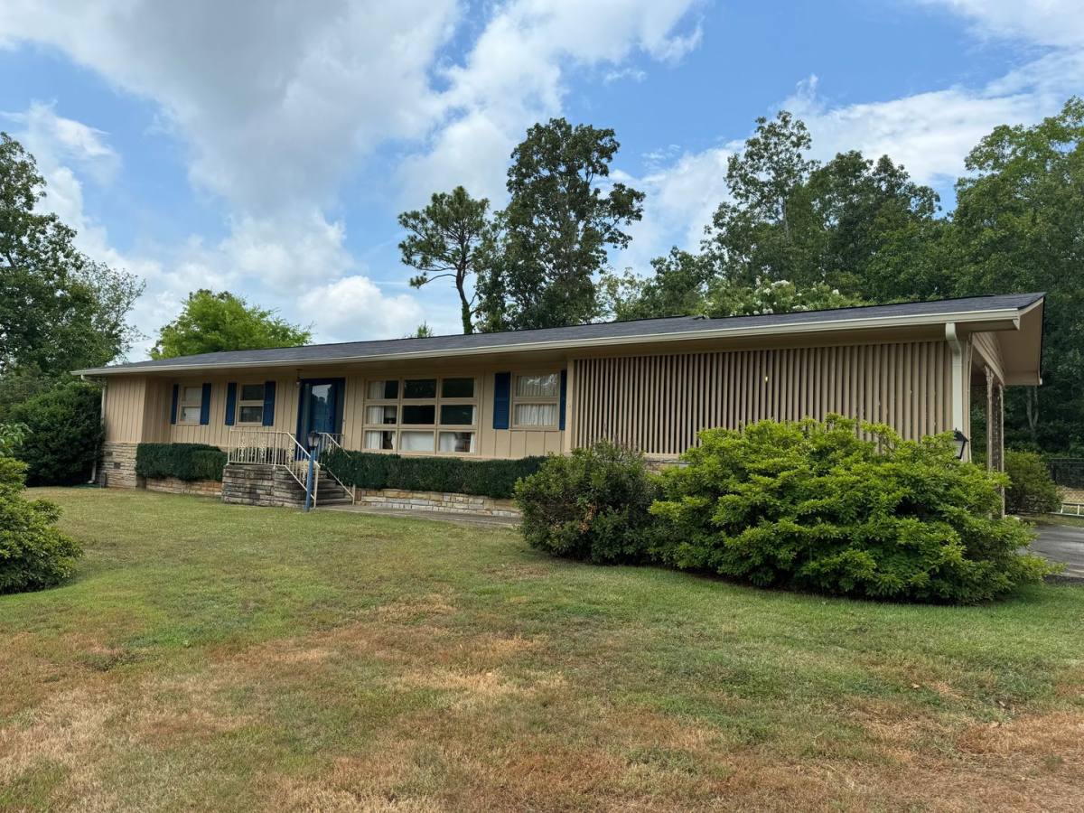 House for rent at 603 11th St NE, Jacksonville, AL 36265
