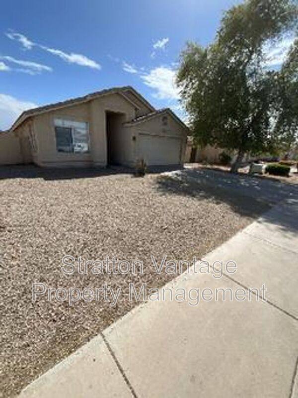 House for rent at 7743 W Northview Ave, Glendale, AZ 85303