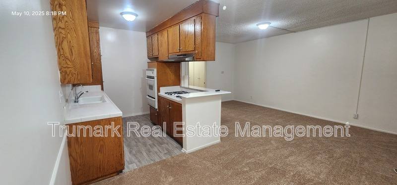 Apartment for rent at 301 N Cedar St #23, Glendale, CA 91206