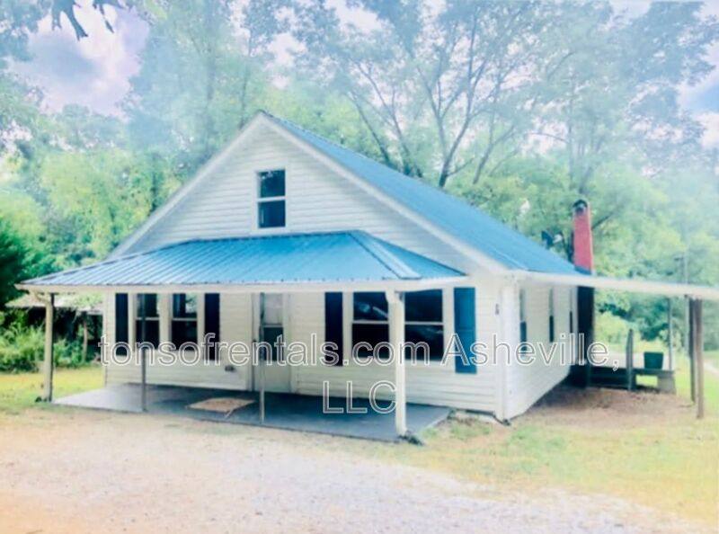House for rent at 70 Springside Rd, Asheville, NC 28803