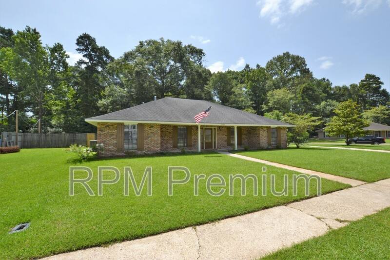House for rent at 2530 Chantulane Ave, Denham Springs, LA 70726