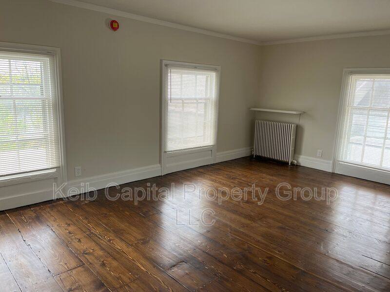 Apartment for rent at 179 Main St #5, Hudson Falls, NY 12839