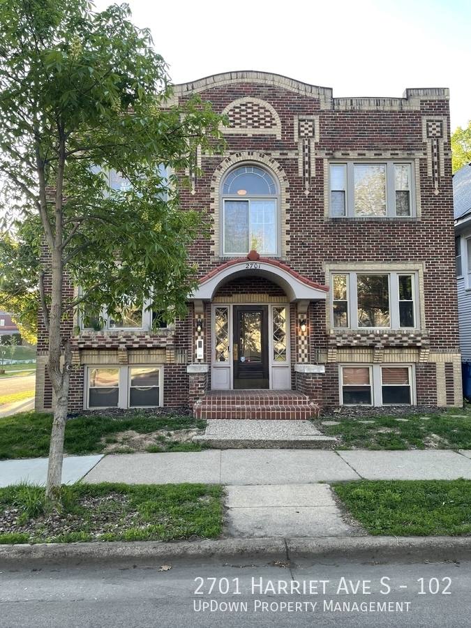 Condo for rent at 2701 Harriet Ave S #102, Minneapolis, MN 55408