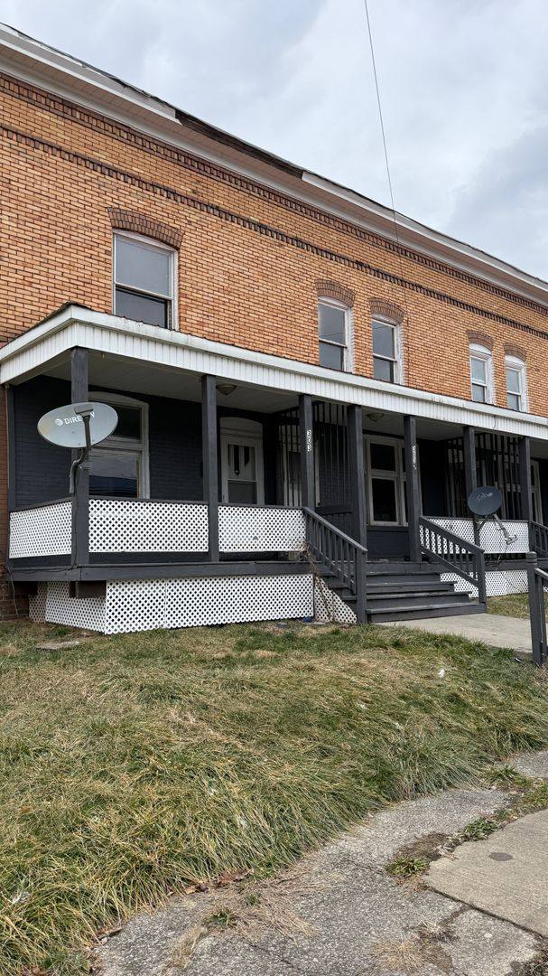 Apartment for rent at 303 Phillips St, New Castle, PA 16101