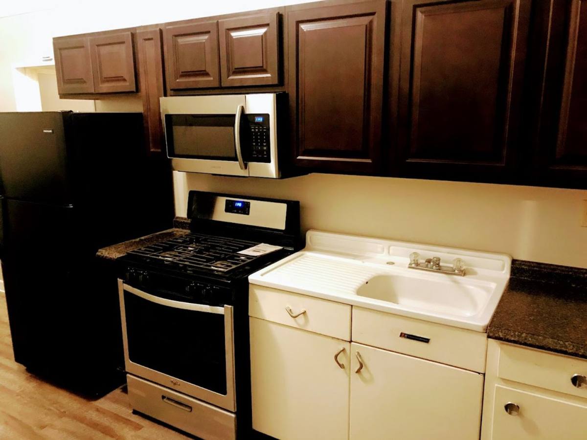 Apartment for rent at 1051-1055 Pennsylvania Ave, Tyrone, PA 16686