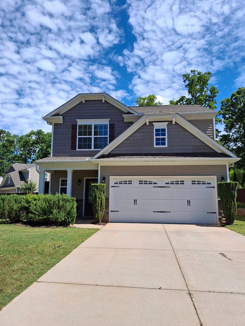 House for rent at 101 Stream Crossing Way, Greer, SC 29650