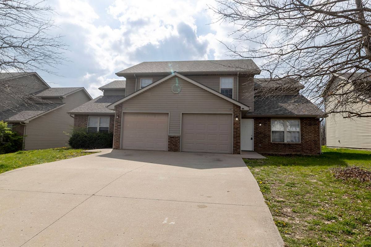 Apartment for rent at 5305-5307 Currituck Lane, Columbia, MO 65202