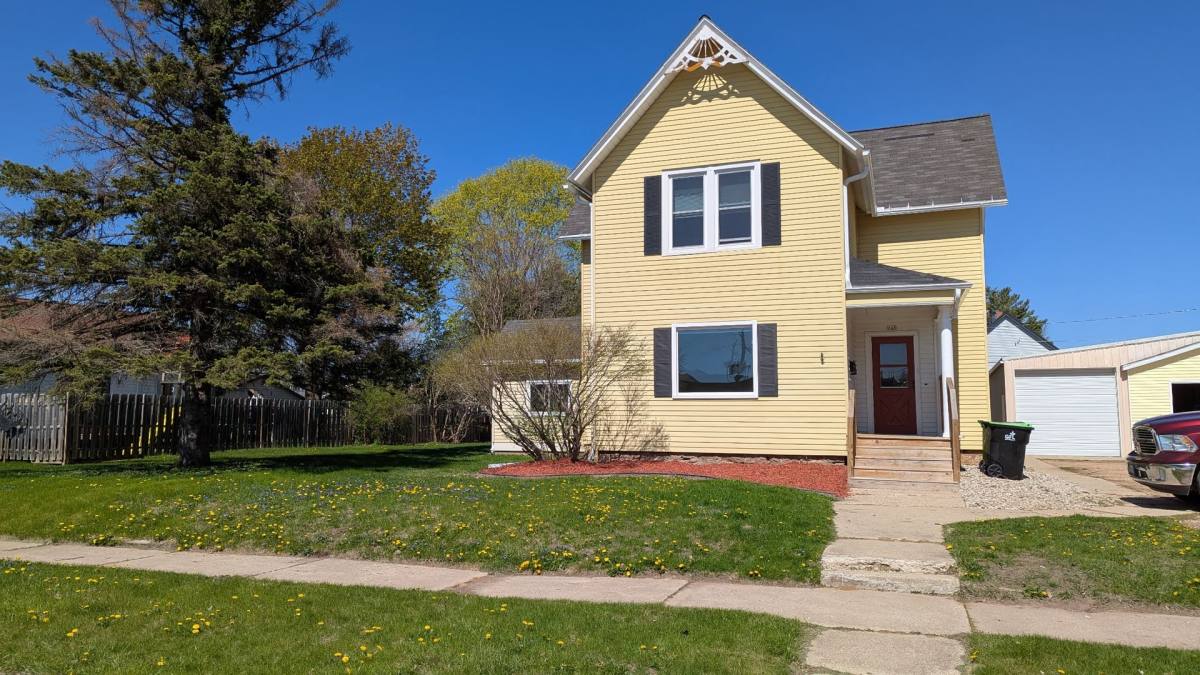 Apartment for rent at 248 N Franklin St, Gillett, WI 54124