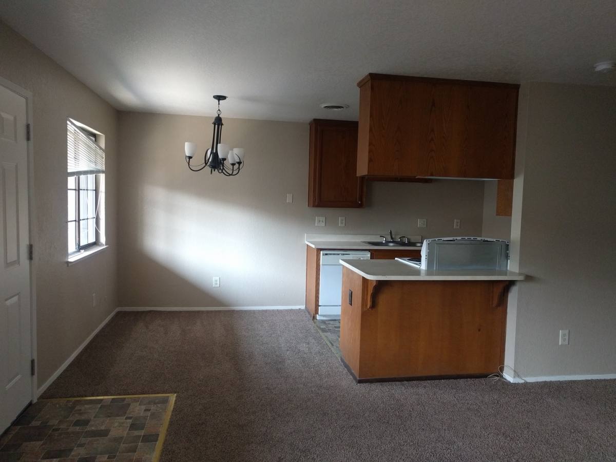 Apartment for rent at 1190 Kenwood Ave, Turlock, CA 95380