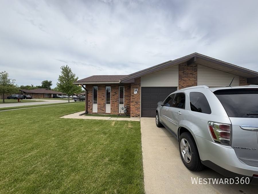 Townhouse for rent at 2205 S Bogdan Ave #A, Joliet, IL 60432