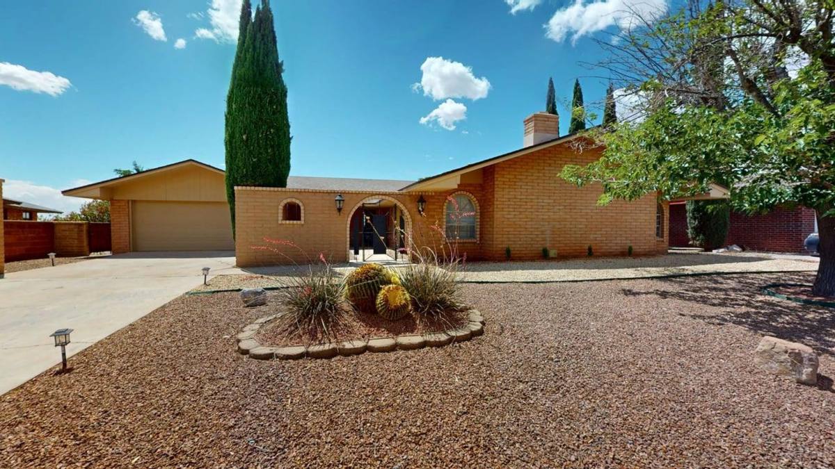 House for rent at 403 Sunnyside Ave, Alamogordo, NM 88310