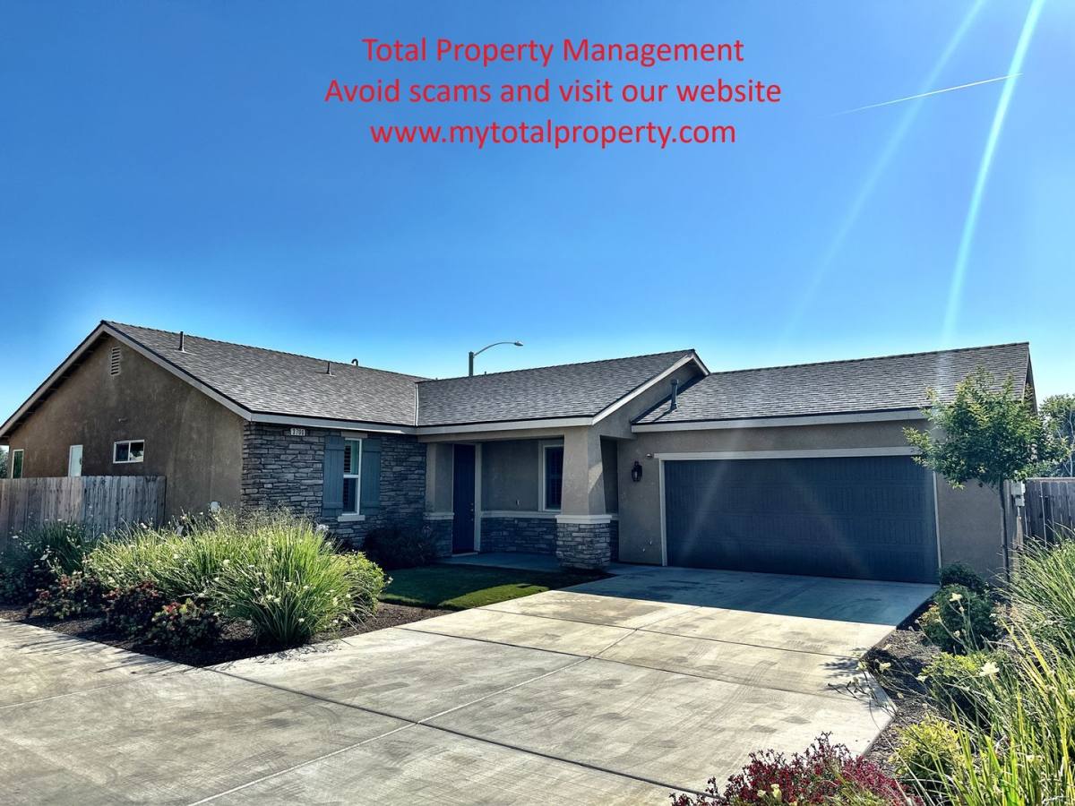 House for rent at 3706 W Rialto Ave, Visalia, CA 93277