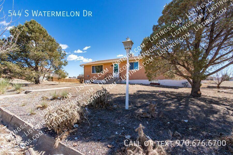 House for rent at 544 S Watermelon Dr, Pueblo, CO 81007