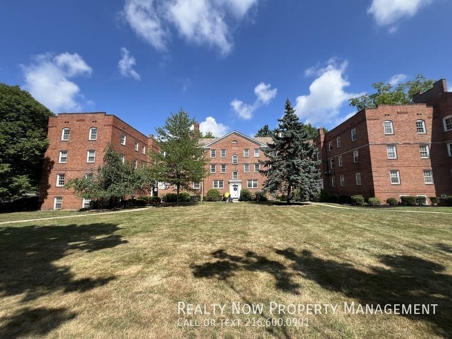 Apartment for rent at 2481 Noble Rd #F13, Cleveland, OH 44121