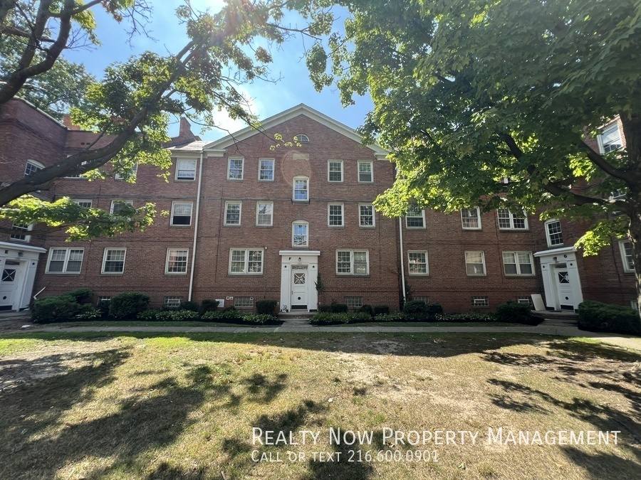 Apartment for rent at 2481 Noble Rd #F13, Cleveland, OH 44121