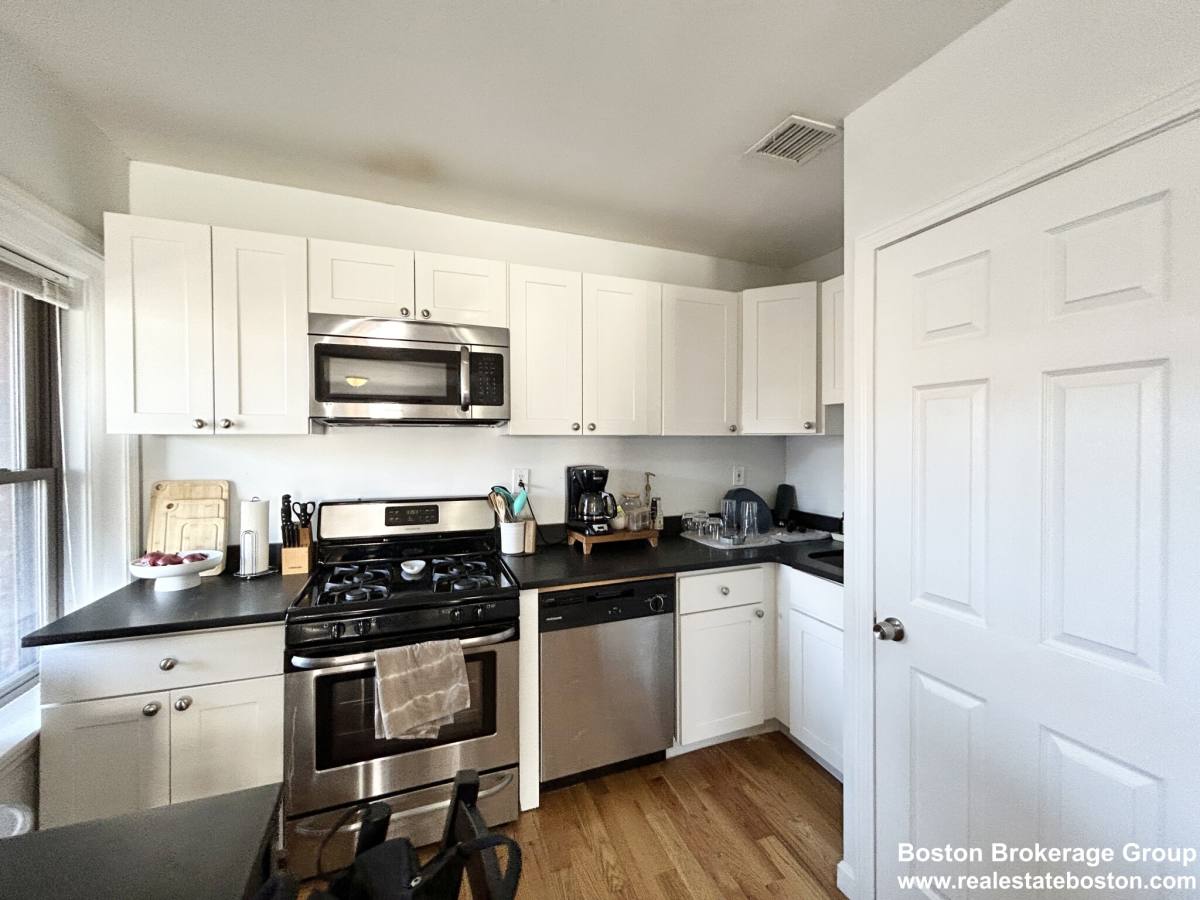 Apartment for rent at 914 Dorchester Ave #2, Dorchester, MA 02125