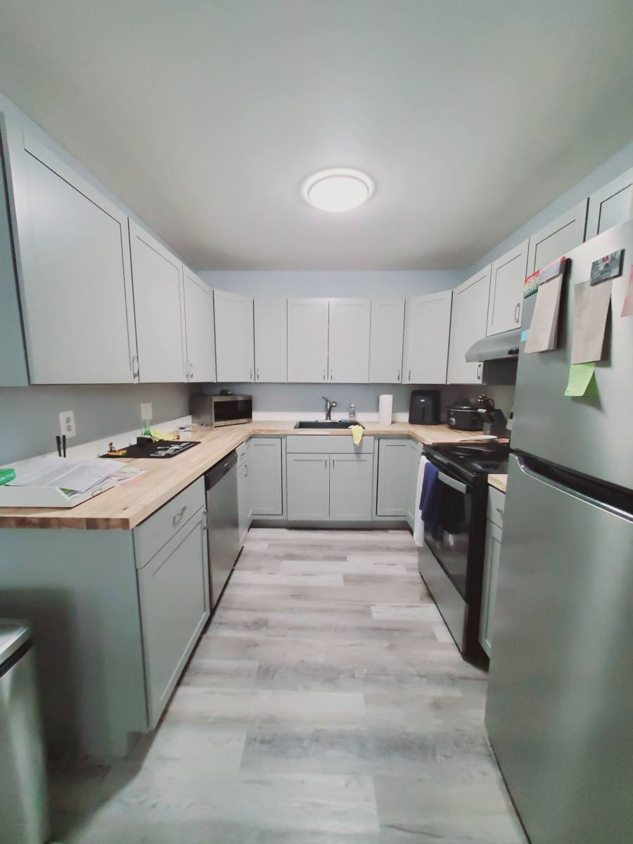Apartment for rent at 12 Dryden St #1, Stamford, CT 06902