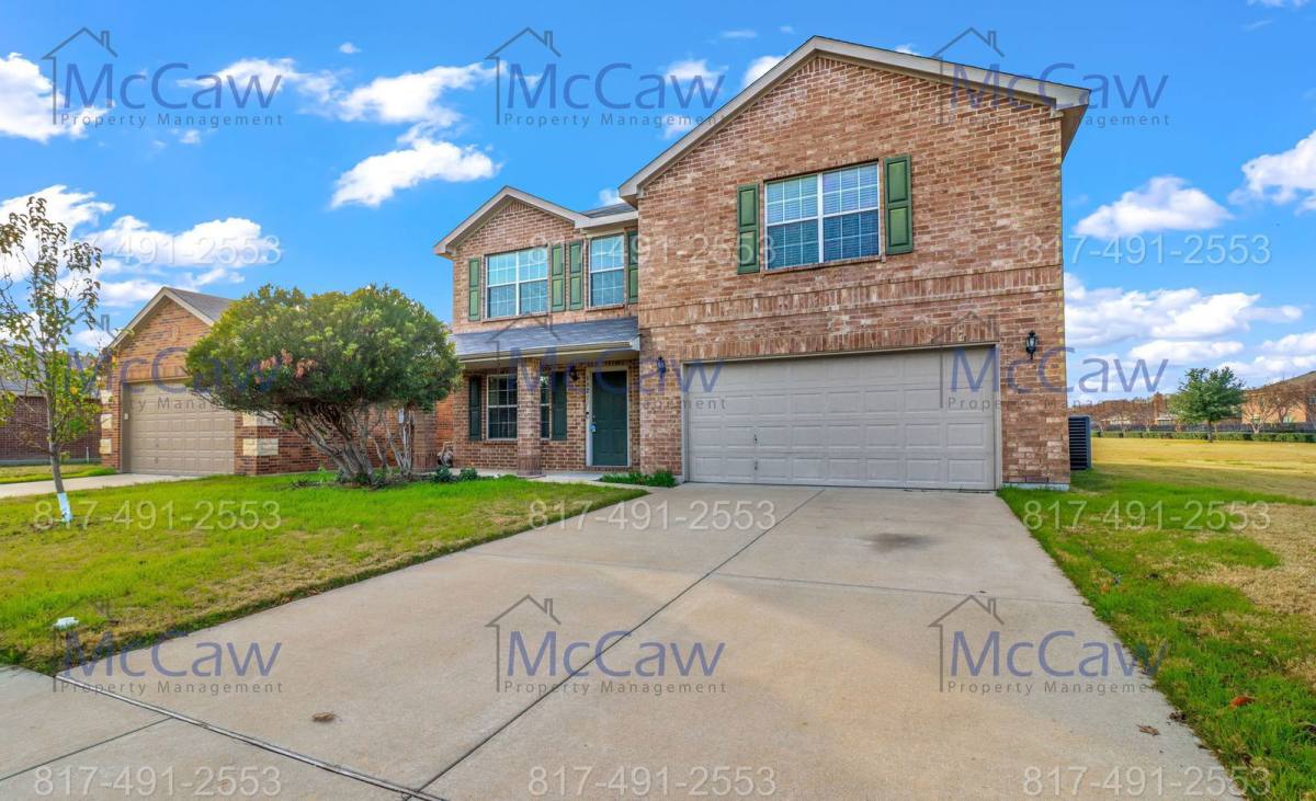 House for rent at 8821 Moon Rise Court, Keller, TX 76244
