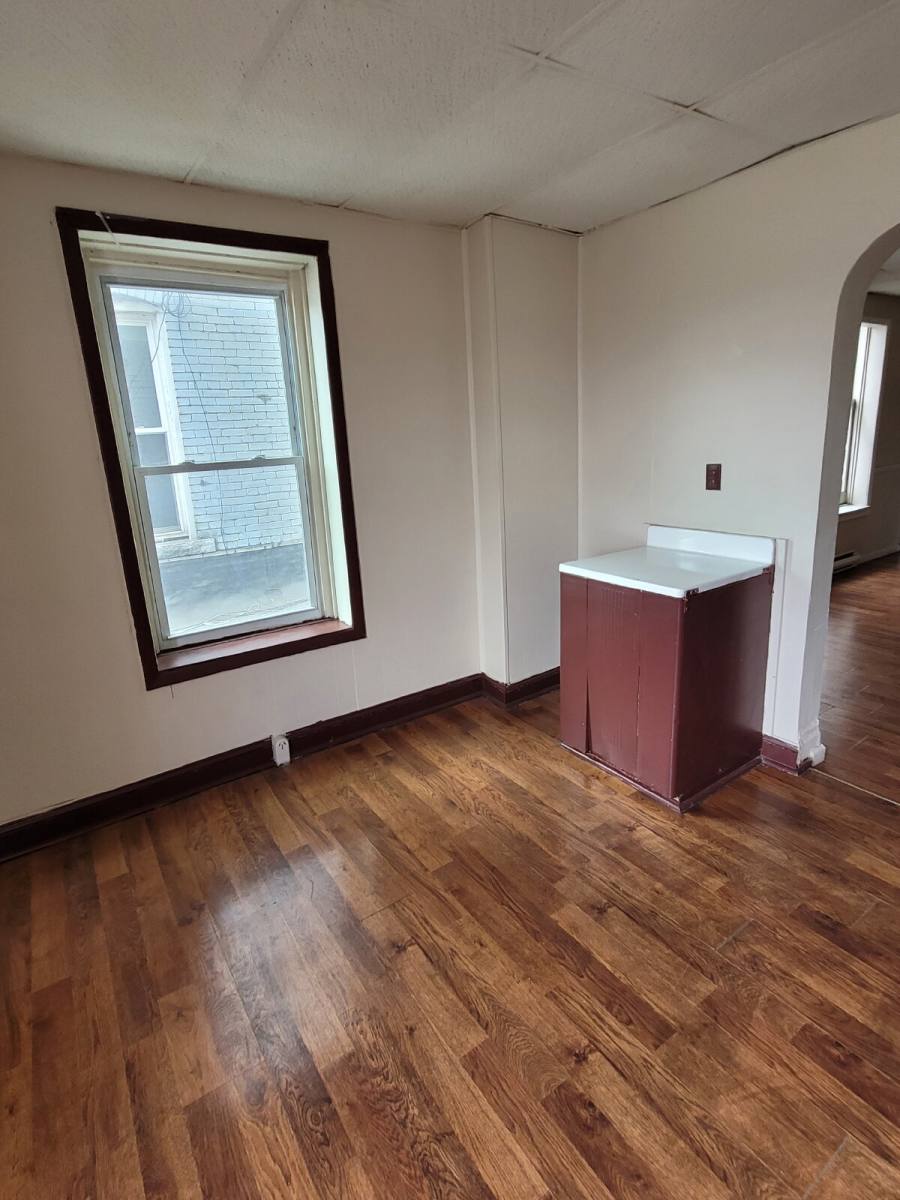 Apartment for rent at 984 Jefferson Ave #8, Washington, PA 15301