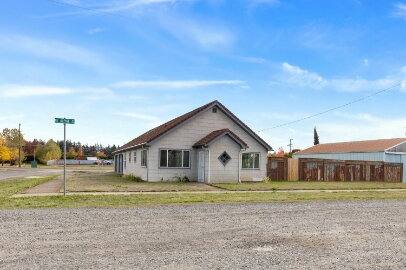 House for rent at 1186 NE Alpine Ave, McMinnville, OR 97128