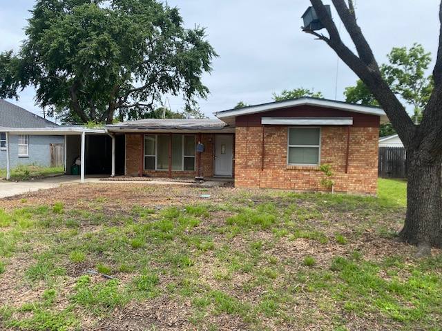 House for rent at 1521 Briarwood Lane, Irving, TX 75061