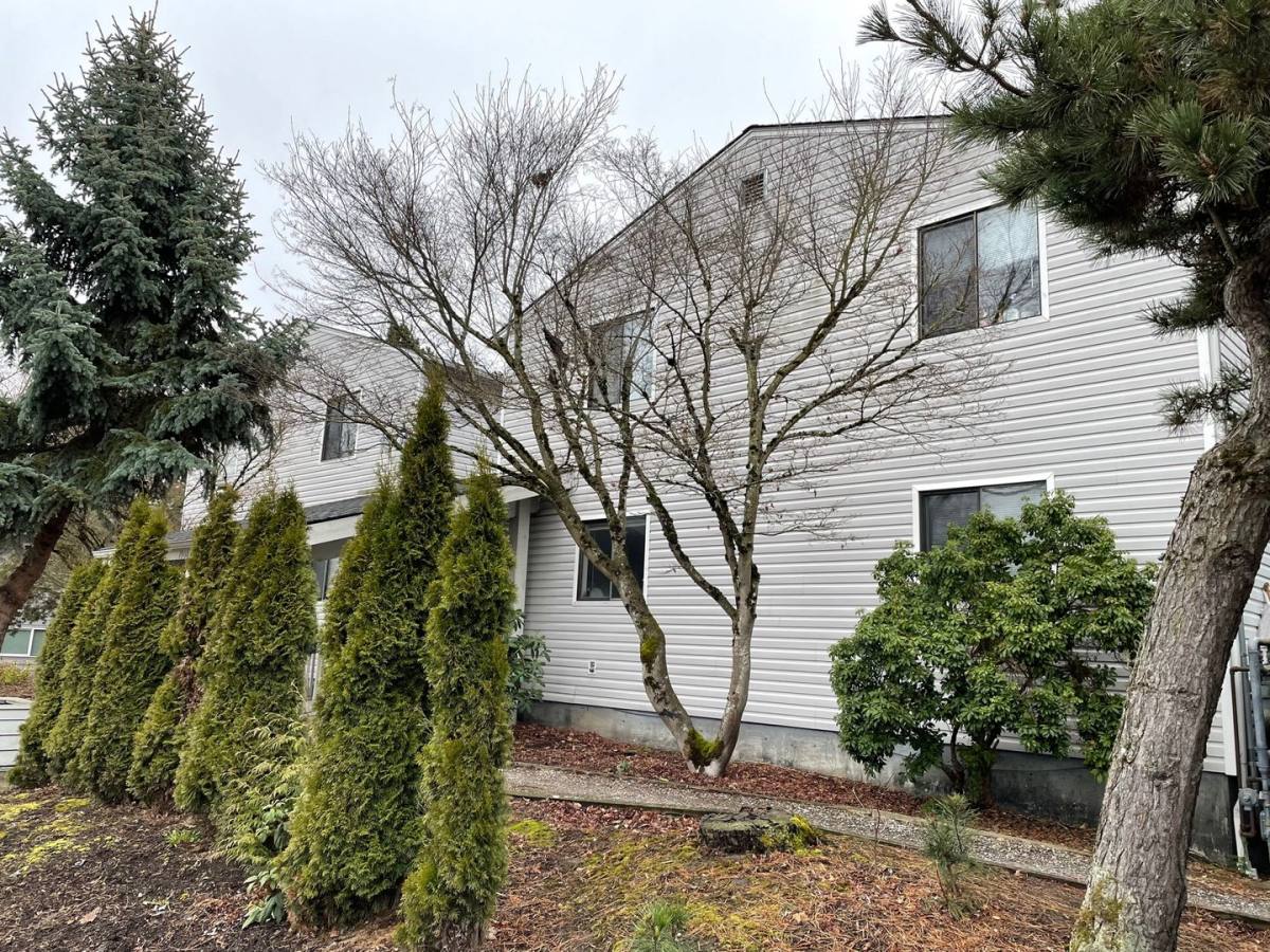 Apartment for rent at 1900 Alabama St, Bellingham, WA 98229